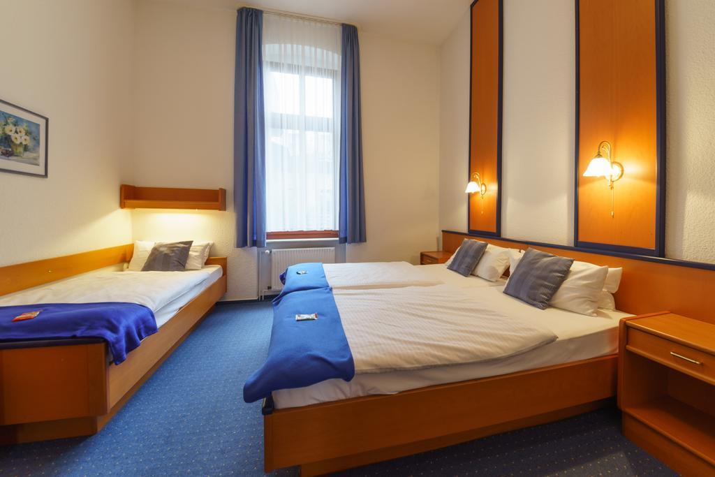 Haus Alexander Hotel Heringsdorf  Bagian luar foto